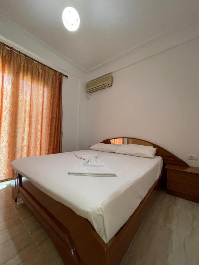 Sun And Sea Apartment Saranda Екстер'єр фото