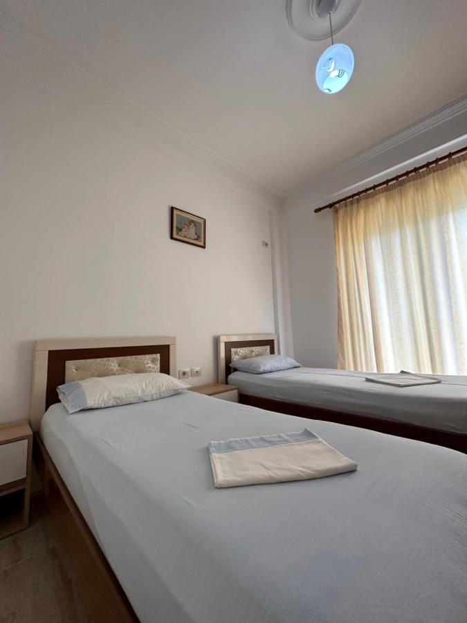 Sun And Sea Apartment Saranda Екстер'єр фото