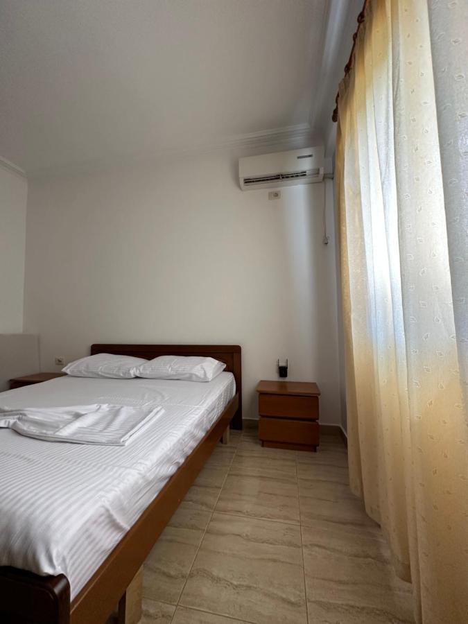 Sun And Sea Apartment Saranda Екстер'єр фото